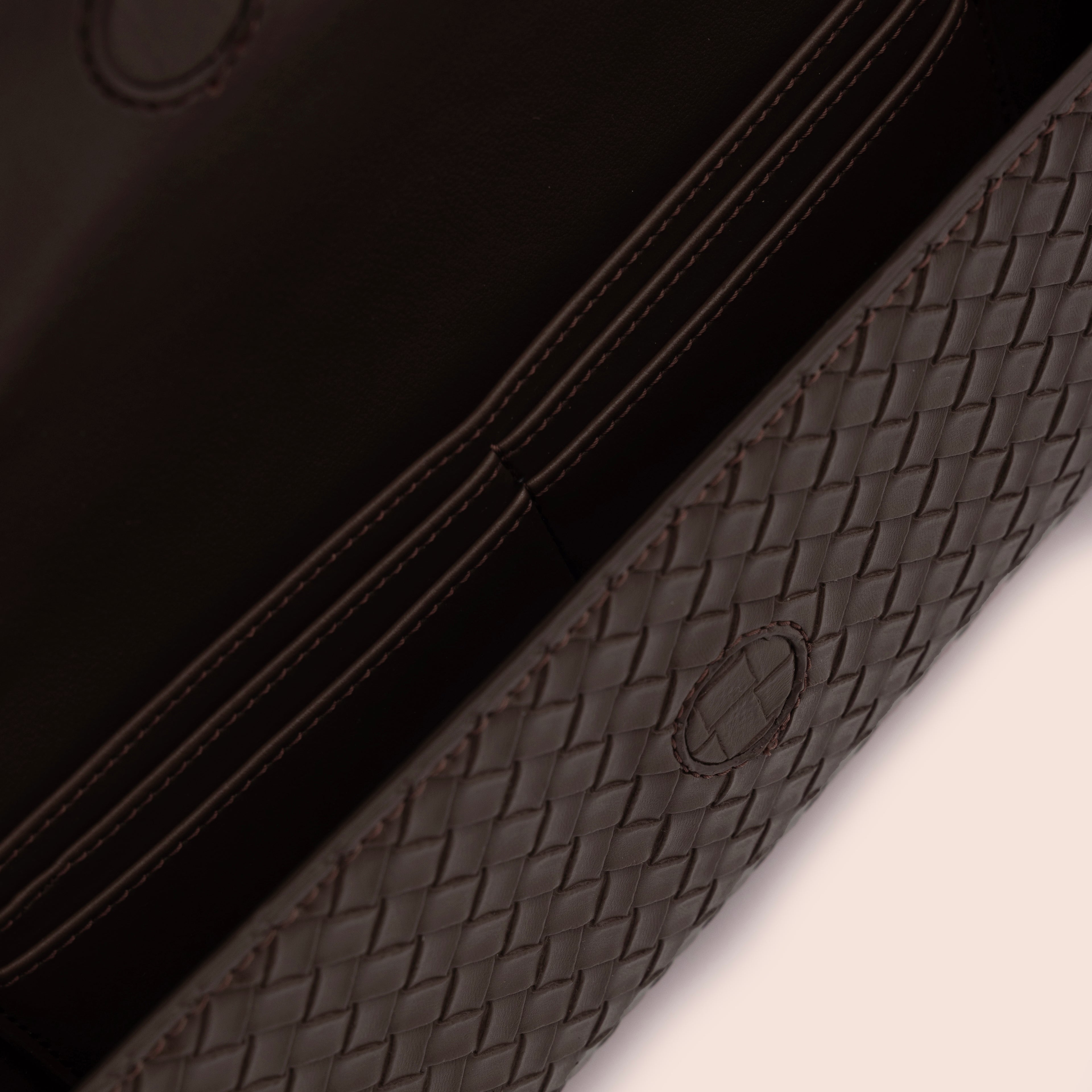 AURELIA CLUTCH - ESPRESSO
