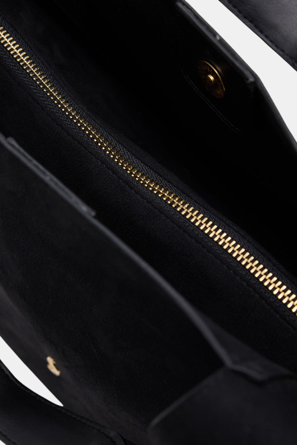 CAVELLA SUEDE - MIDNIGHT