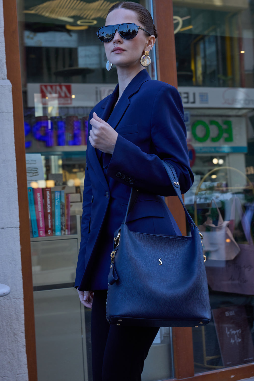 NOVA STRUCTURED – NAVY