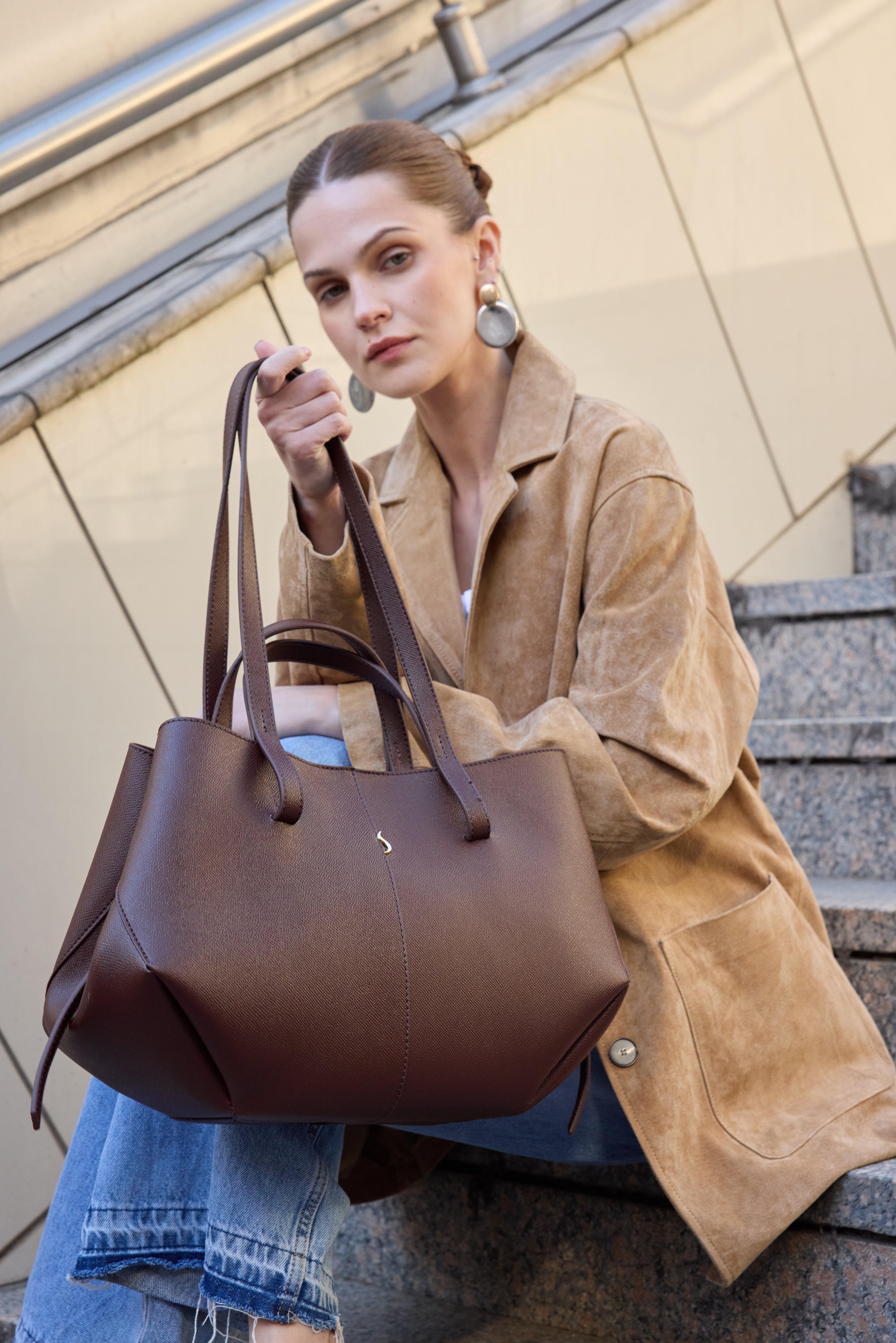 ELENOR LARGE - MOCHA BROWN