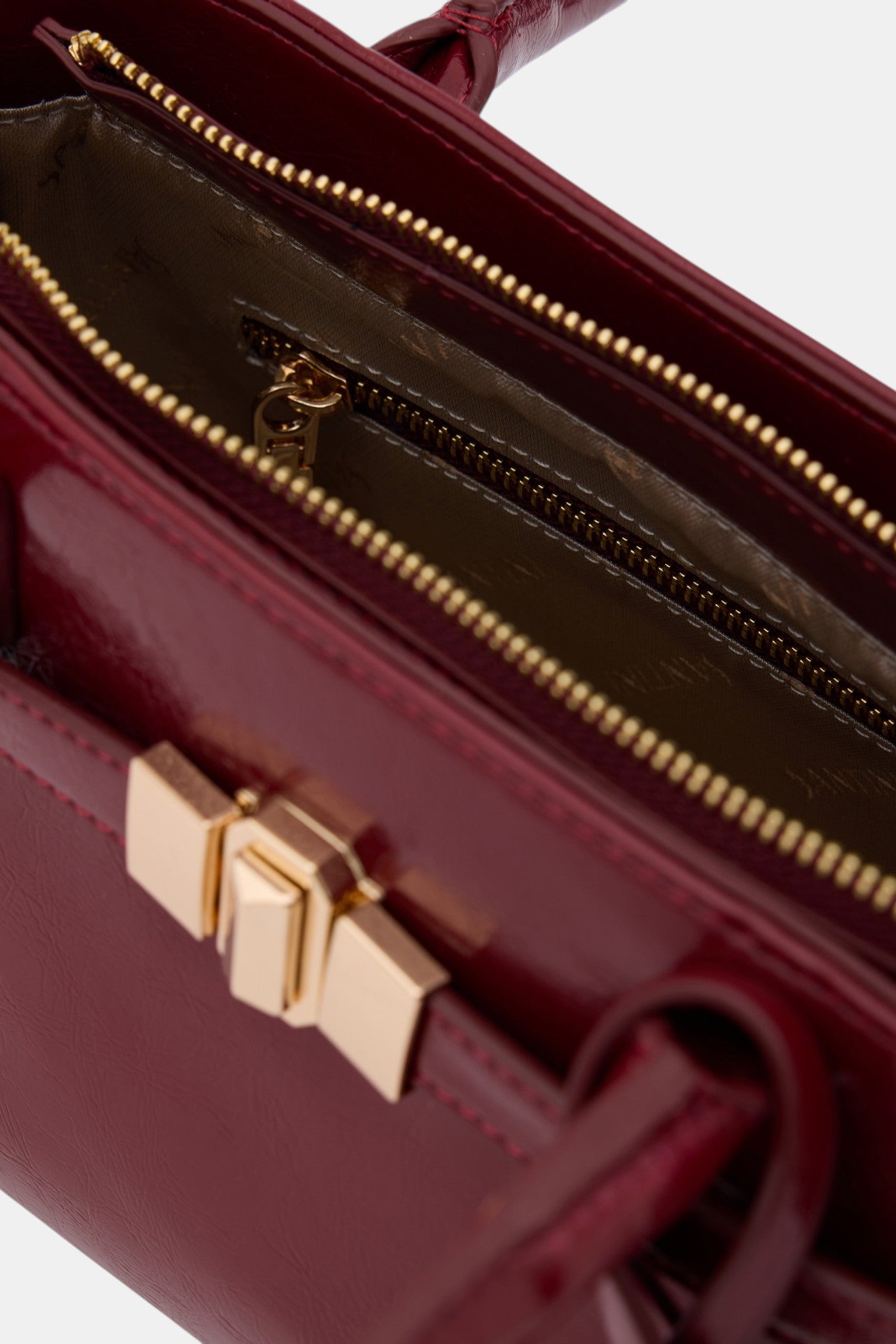 LYRA · MERLOT